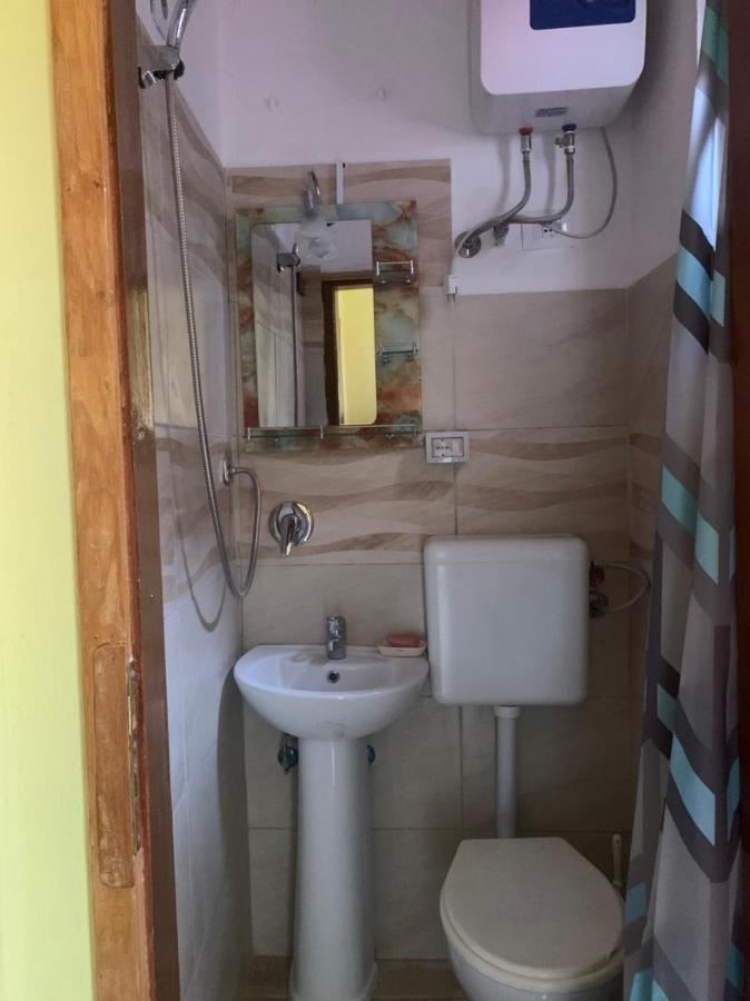 Rooms For Rent Szkodra Zewnętrze zdjęcie