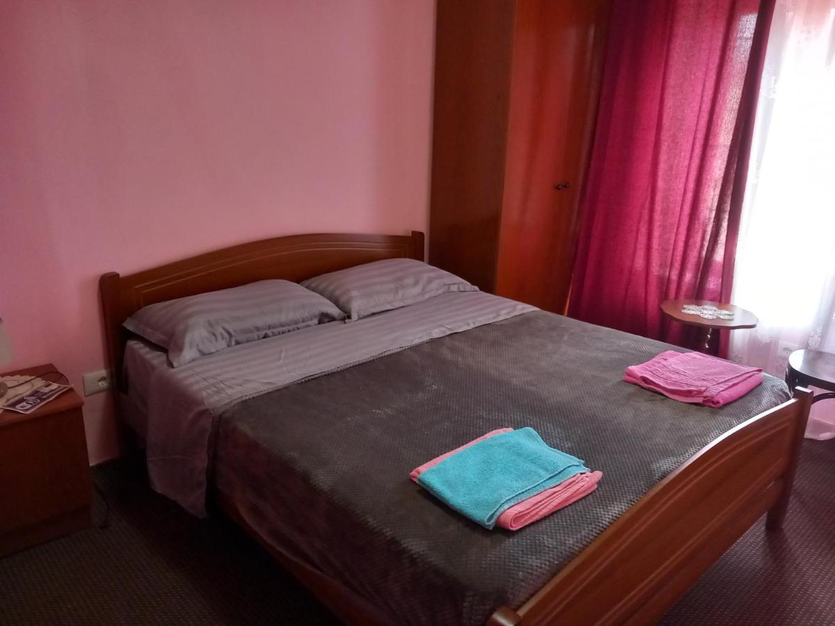 Rooms For Rent Szkodra Zewnętrze zdjęcie